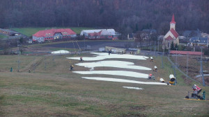 Skiareál Hlubočky - Horní část sjezdovky skiareálu Hlubočky - 15.12.2025 v 15:50 Skiareál Hlubočky - Horní část sjezdovky skiareálu Hlubočky - 15.12.2025 v 15:50