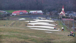 Horní část sjezdovky skiareálu Hlubočky