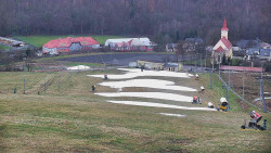 Horní část sjezdovky skiareálu Hlubočky