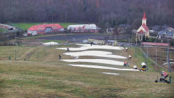 Horní část sjezdovky skiareálu Hlubočky