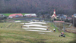 Horní část sjezdovky skiareálu Hlubočky