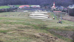 Horní část sjezdovky skiareálu Hlubočky