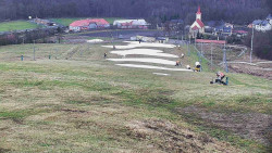 Horní část sjezdovky skiareálu Hlubočky