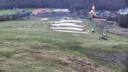 Horní část sjezdovky skiareálu Hlubočky