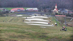 Horní část sjezdovky skiareálu Hlubočky