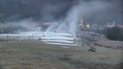 Horní část sjezdovky skiareálu Hlubočky