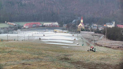 Horní část sjezdovky skiareálu Hlubočky