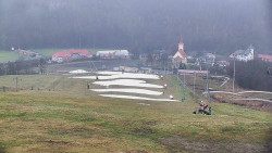 Horní část sjezdovky skiareálu Hlubočky