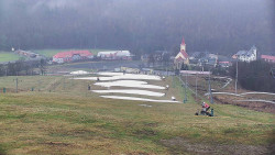 Horní část sjezdovky skiareálu Hlubočky