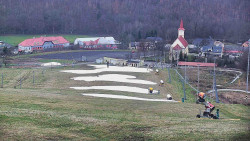 Horní část sjezdovky skiareálu Hlubočky