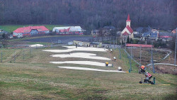 Horní část sjezdovky skiareálu Hlubočky