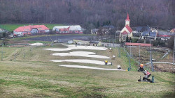 Horní část sjezdovky skiareálu Hlubočky