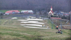 Horní část sjezdovky skiareálu Hlubočky