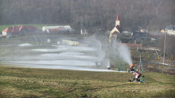 Horní část sjezdovky skiareálu Hlubočky