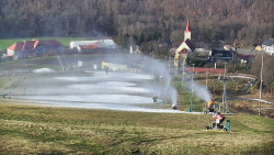 Horní část sjezdovky skiareálu Hlubočky