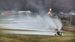 Horní část sjezdovky skiareálu Hlubočky