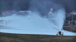 Horní část sjezdovky skiareálu Hlubočky