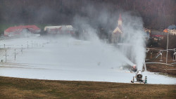 Horní část sjezdovky skiareálu Hlubočky