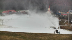 Horní část sjezdovky skiareálu Hlubočky