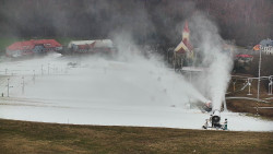 Horní část sjezdovky skiareálu Hlubočky