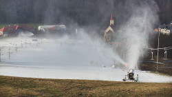 Horní část sjezdovky skiareálu Hlubočky