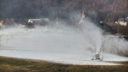 Horní část sjezdovky skiareálu Hlubočky