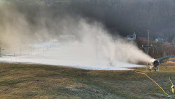 Horní část sjezdovky skiareálu Hlubočky