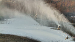 Horní část sjezdovky skiareálu Hlubočky