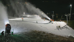 Horní část sjezdovky skiareálu Hlubočky