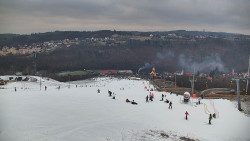 Horní část sjezdovky skiareálu Hlubočky