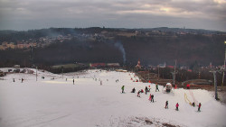 Horní část sjezdovky skiareálu Hlubočky