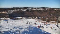 Horní část sjezdovky skiareálu Hlubočky