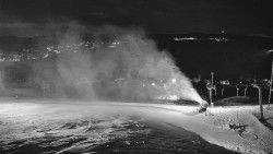 Horní část sjezdovky skiareálu Hlubočky