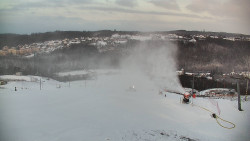 Horní část sjezdovky skiareálu Hlubočky