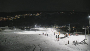 Skiareál Hlubočky - Horní část sjezdovky skiareálu Hlubočky - 1.1.2026 v 17:45 Skiareál Hlubočky - Horní část sjezdovky skiareálu Hlubočky - 1.1.2026 v 17:45