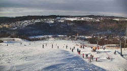 Horní část sjezdovky skiareálu Hlubočky