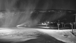 Horní část sjezdovky skiareálu Hlubočky