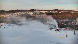 Horní část sjezdovky skiareálu Hlubočky