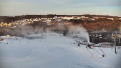 Horní část sjezdovky skiareálu Hlubočky