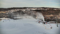 Horní část sjezdovky skiareálu Hlubočky
