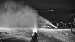 Horní část sjezdovky skiareálu Hlubočky