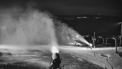 Horní část sjezdovky skiareálu Hlubočky