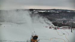 Horní část sjezdovky skiareálu Hlubočky