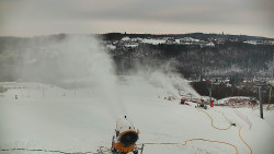 Horní část sjezdovky skiareálu Hlubočky