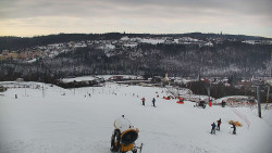 Horní část sjezdovky skiareálu Hlubočky