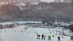 Horní část sjezdovky skiareálu Hlubočky
