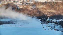 Horní část sjezdovky skiareálu Hlubočky