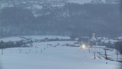 Horní část sjezdovky skiareálu Hlubočky