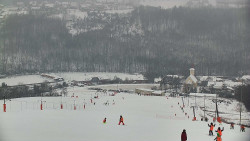 Horní část sjezdovky skiareálu Hlubočky