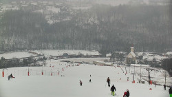 Horní část sjezdovky skiareálu Hlubočky